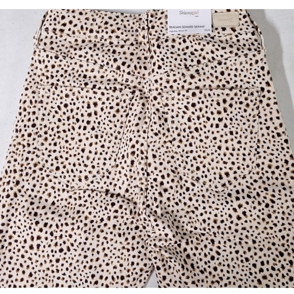 Brand new!!!! Skinnygirl Reagan seamed skinny - Picture 2 of 12